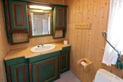 Hall_bad1_1800